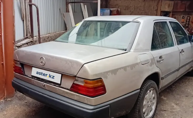 Mercedes-Benz W124 1988 года за 600 000 тг. в Шымкент фото 2