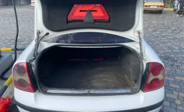 Volkswagen Passat 2002 года за 2 000 000 тг. в Семей