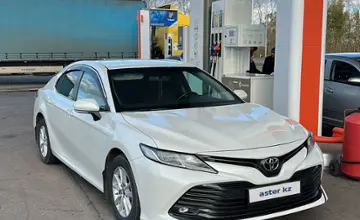 Toyota Camry 2020 года за 12 100 000 тг. в Астана фото 3