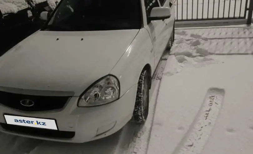 LADA (ВАЗ) Priora 2013 года за 2 000 000 тг. в Астана