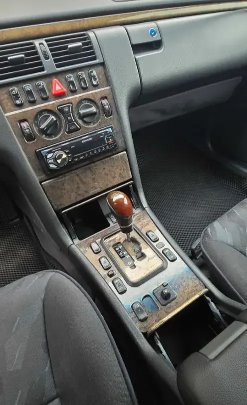 Mercedes-Benz E-Класс 1999 года за 3 300 000 тг. в Алматы