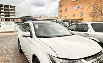 Mitsubishi Outlander 2022 года за 10 300 000 тг. в Караганда фото 2