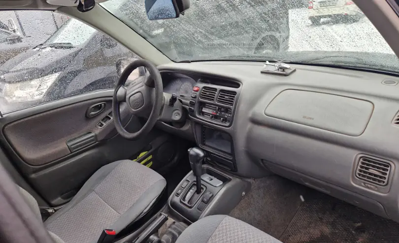 Chevrolet Tracker 2001 года за 2 800 000 тг. в Уральск фото 5