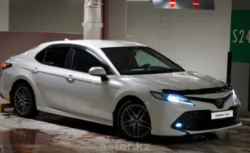 Toyota Camry 2018 года за 12 600 000 тг. в Астана