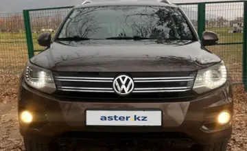 Volkswagen Tiguan 2016 года за 7 900 000 тг. в Алматы фото 2