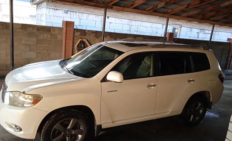 Toyota Highlander 2008 года за 9 000 000 тг. в Алматы