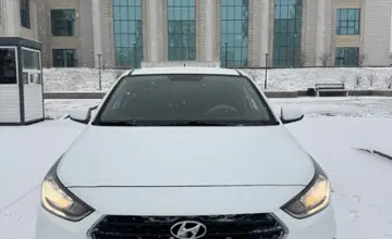 Hyundai Solaris 2017 года за 6 000 000 тг. в Астана фото 3