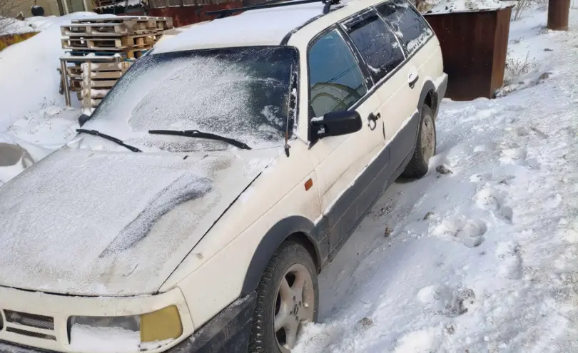 Volkswagen Passat 1990 года за 700 000 тг. в Карагандинская область