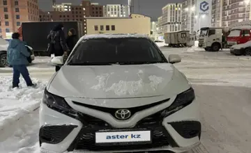Toyota Camry 2019 года за 13 200 000 тг. в Астана фото 3