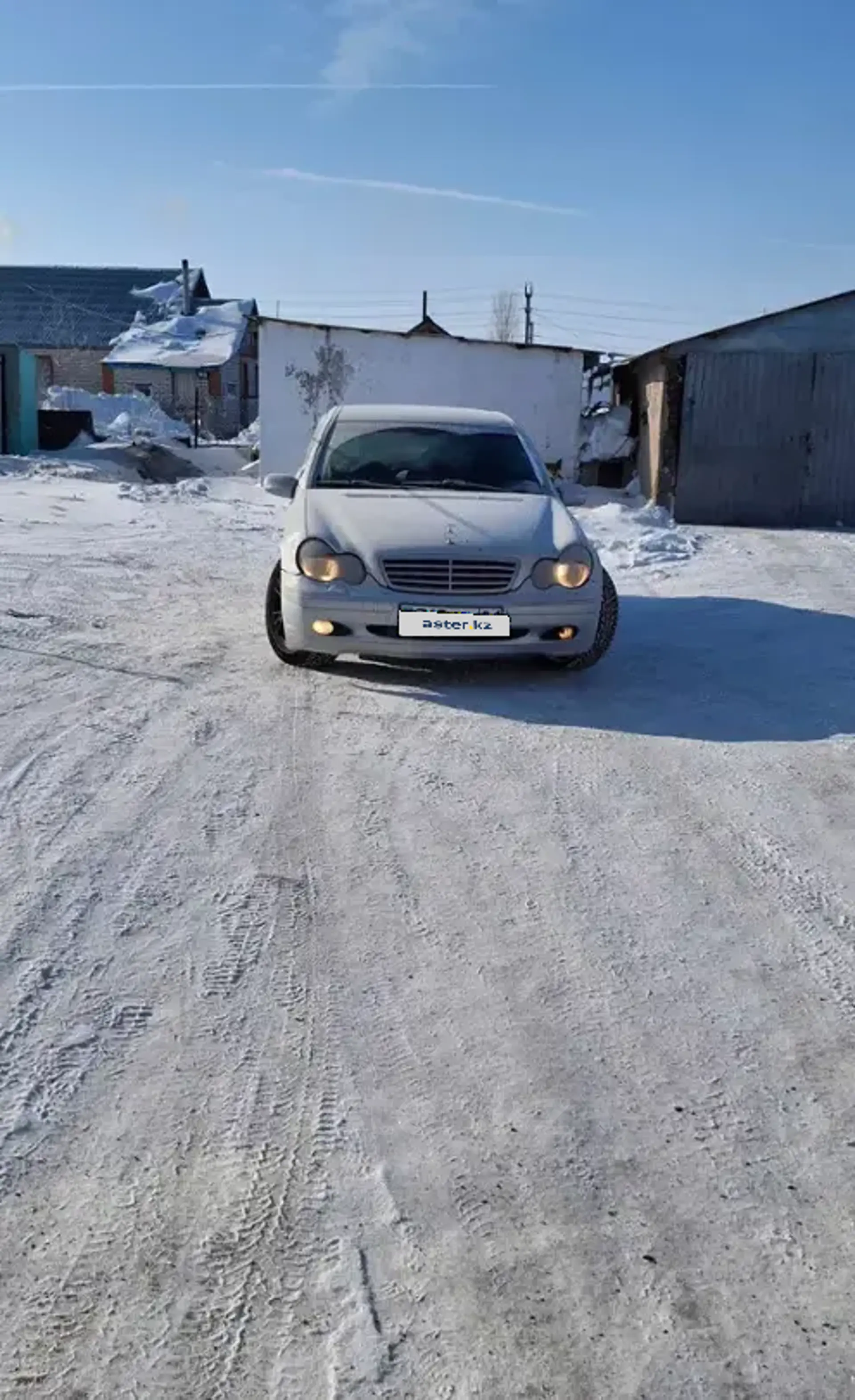 Mercedes-Benz C-Класс 2001 года за 2 550 000 тг. в Астана фото 2