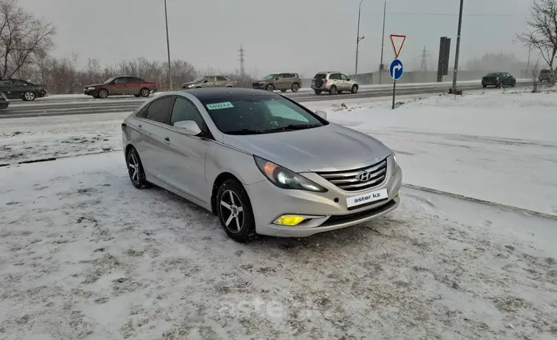 Hyundai Sonata 2013 года за 3 700 000 тг. в Карагандинская область фото 3