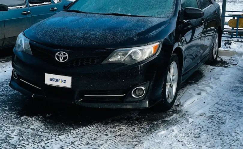 Toyota Camry 2014 года за 6 000 000 тг. в Уральск фото 2