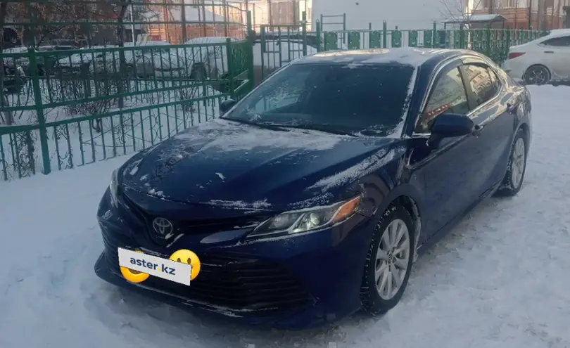Toyota Camry 2018 года за 11 500 000 тг. в Астана