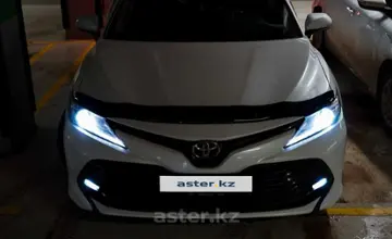 Toyota Camry 2018 года за 12 600 000 тг. в Астана фото 3
