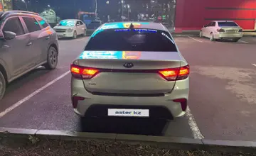 Kia Rio 2018 года за 6 300 000 тг. в Астана