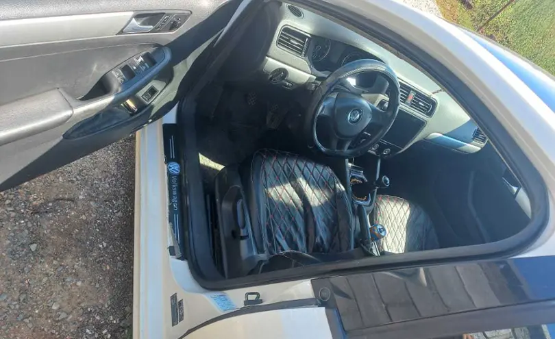 Volkswagen Jetta 2013 года за 3 000 000 тг. в Астана фото 4