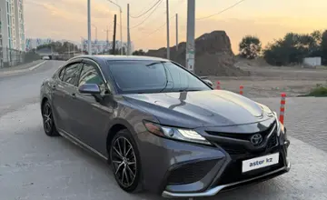 Toyota Camry 2021 года за 17 700 000 тг. в Алматы фото 3