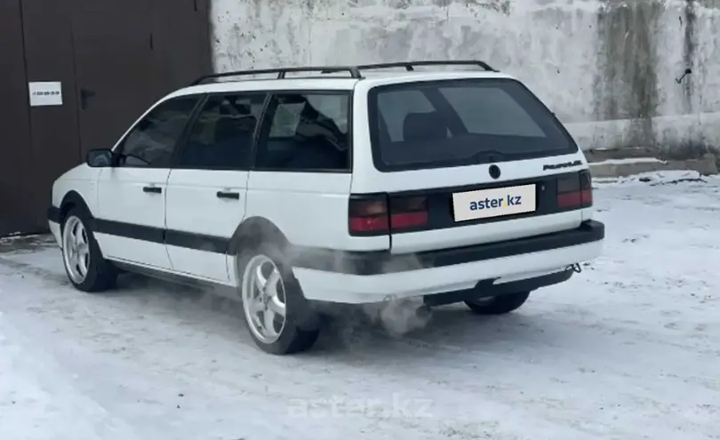 Volkswagen Passat 1993 года за 525 000 тг. в Алматы