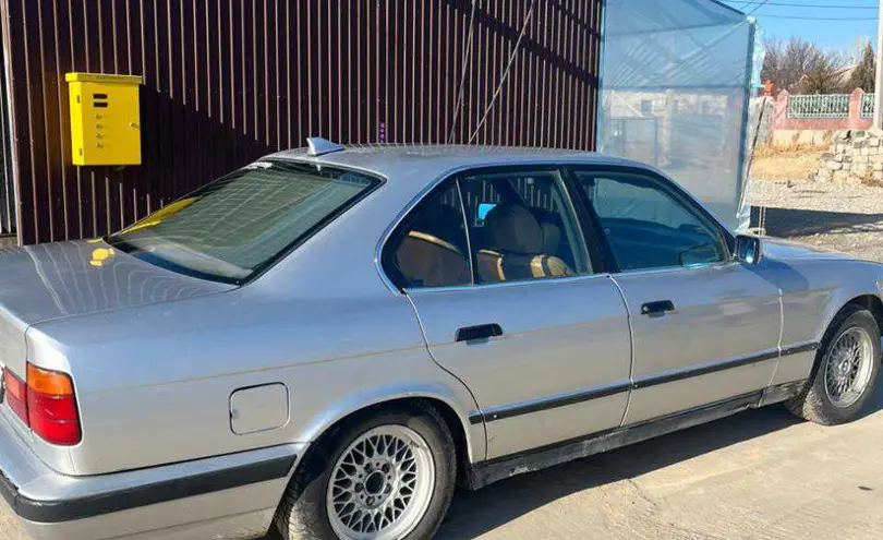BMW 5 серии 1992 года за 1 000 000 тг. в Туркестанская область фото 3