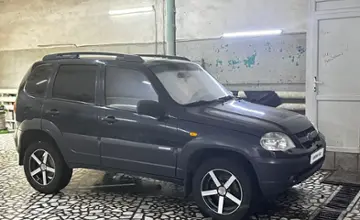 Chevrolet Niva 2015 года за 3 400 000 тг. в Экибастуз фото 2