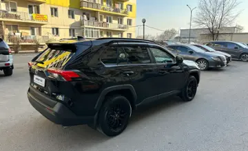 Toyota RAV4 2021 года за 14 500 000 тг. в Алматы