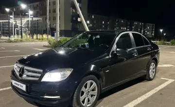 Mercedes-Benz C-Класс 2010 года за 6 650 000 тг. в Астана фото 2