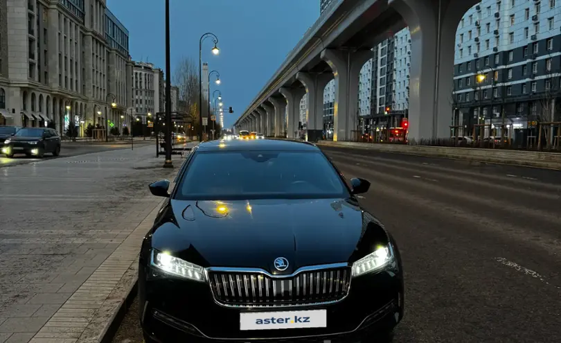 Skoda Superb 2020 года за 14 500 000 тг. в Астана