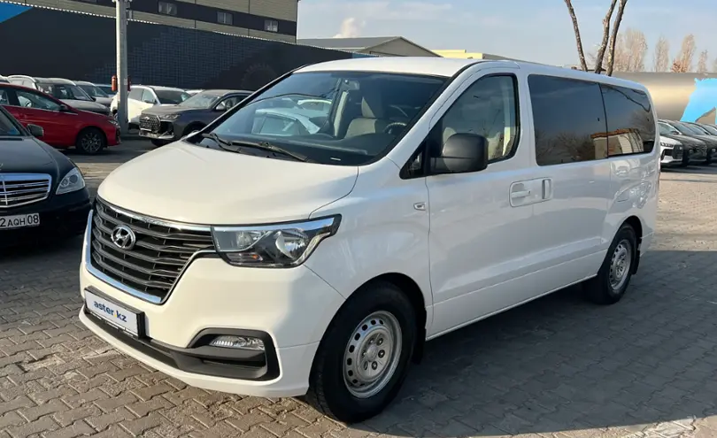 Hyundai H-1 2018 года за 14 500 000 тг. в Алматы