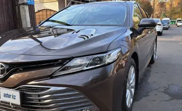 Toyota Camry 2019 года за 14 000 000 тг. в Алматы фото 1