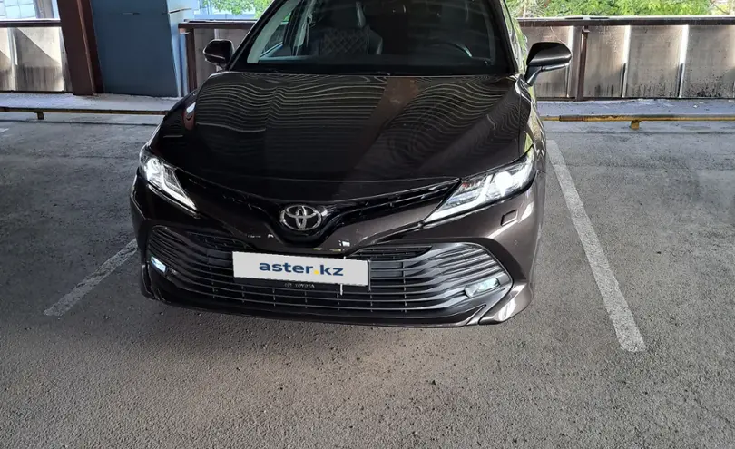 Toyota Camry 2019 года за 14 000 000 тг. в Алматы фото 2