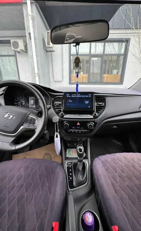 Hyundai Accent 2020 года за 8 000 000 тг. в Актобе фото 2