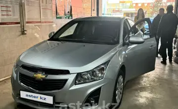 Chevrolet Cruze 2013 года за 4 000 000 тг. в Астана фото 2