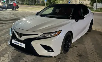 Toyota Camry 2019 года за 12 500 000 тг. в Семей фото 1