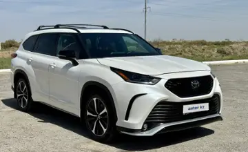 Toyota Highlander 2021 года за 22 000 000 тг. в Алматы фото 3