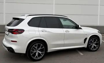 BMW X5 2024 года за 60 000 000 тг. в Алматы фото 3