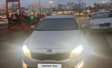 Kia K5 2010 года за 7 400 000 тг. в Астана фото 2