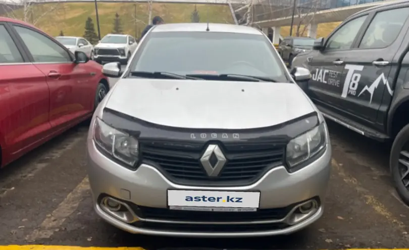 Renault Logan 2014 года за 3 000 000 тг. в Астана фото 2