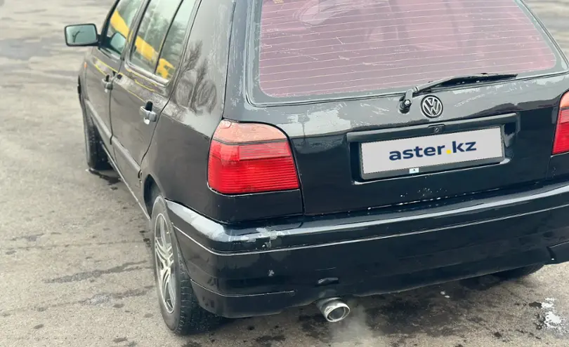 Volkswagen Golf 1994 года за 1 500 000 тг. в Алматы фото 3