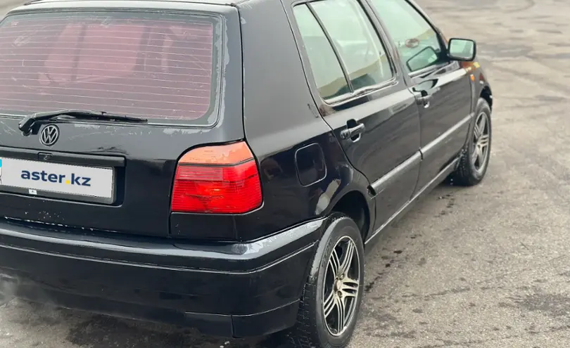 Volkswagen Golf 1994 года за 1 500 000 тг. в Алматы фото 4