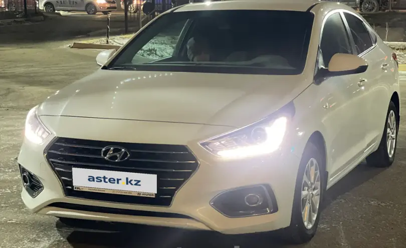 Hyundai Accent 2018 года за 7 000 000 тг. в Актобе