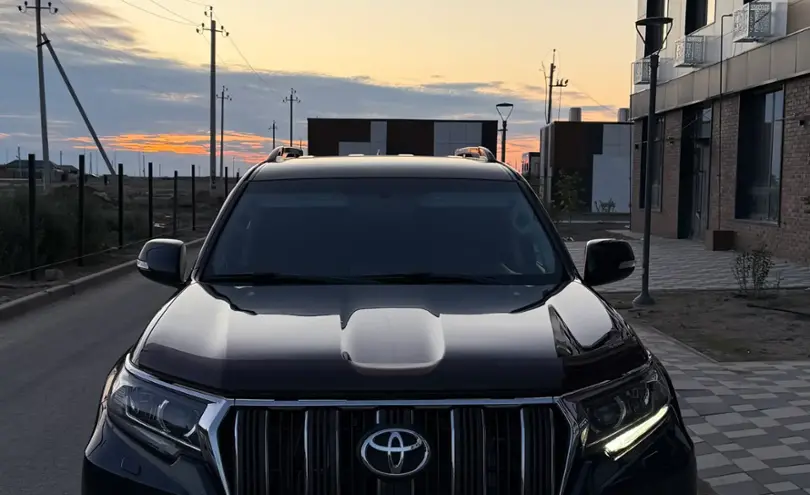 Toyota Land Cruiser Prado 2018 года за 23 500 000 тг. в Атырау