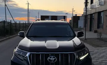Toyota Land Cruiser Prado 2018 года за 23 500 000 тг. в Атырау фото 1