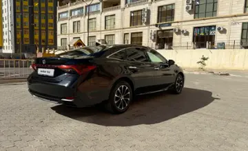 Toyota Avalon 2022 года за 19 000 000 тг. в Актау
