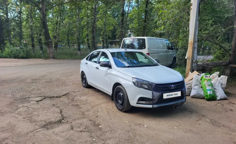 LADA (ВАЗ) Vesta 2020 года за 4 300 000 тг. в Усть-Каменогорск фото 2