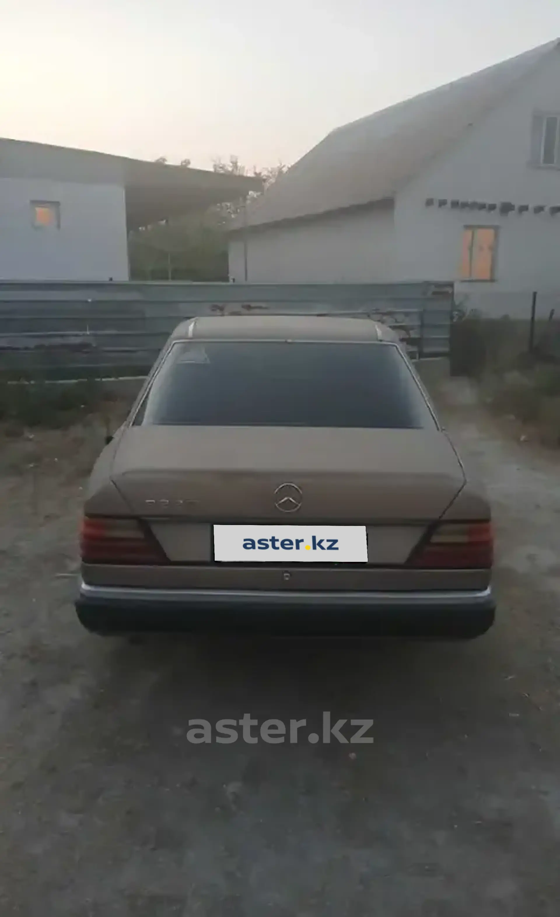 Mercedes-Benz E-Класс 1993 года за 1 500 000 тг. в Алматы фото 3