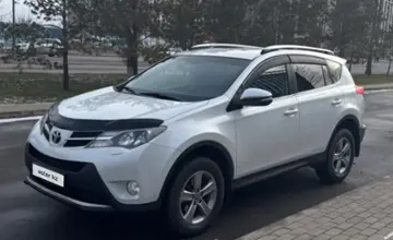 Toyota RAV4 2015 года за 9 000 000 тг. в Астана фото 1
