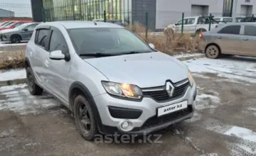 Renault Sandero 2015 года за 3 500 000 тг. в Астана фото 3