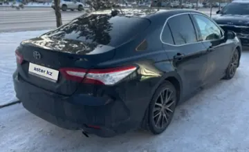 Toyota Camry 2021 года за 15 000 000 тг. в Астана