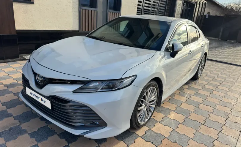 Toyota Camry 2019 года за 16 000 000 тг. в Туркестанская область