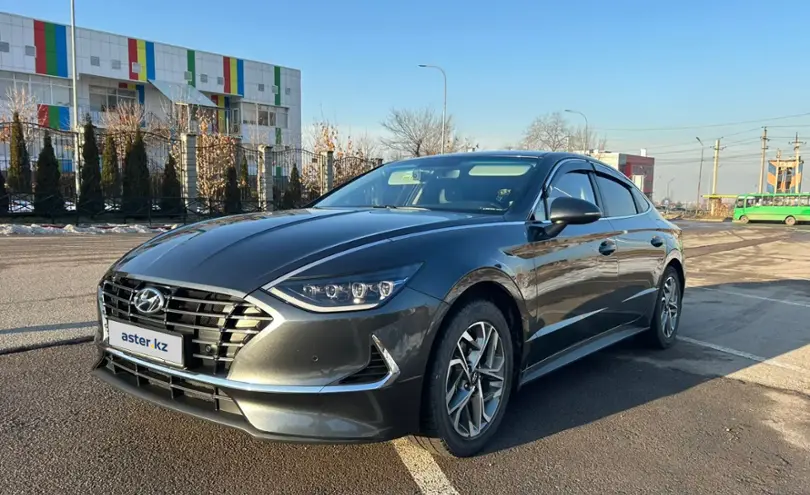 Hyundai Sonata 2022 года за 11 200 000 тг. в Алматы